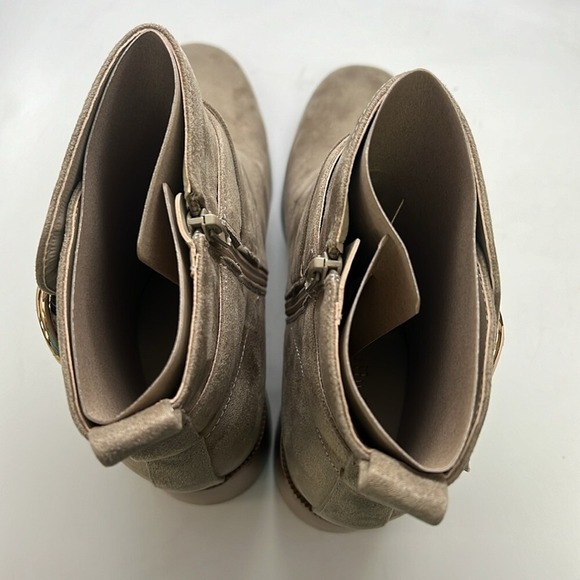 Nine West Taupe Suede Buckle Wrap Block Heel Ankle Boots Womens 11M - Picture 6 of 11